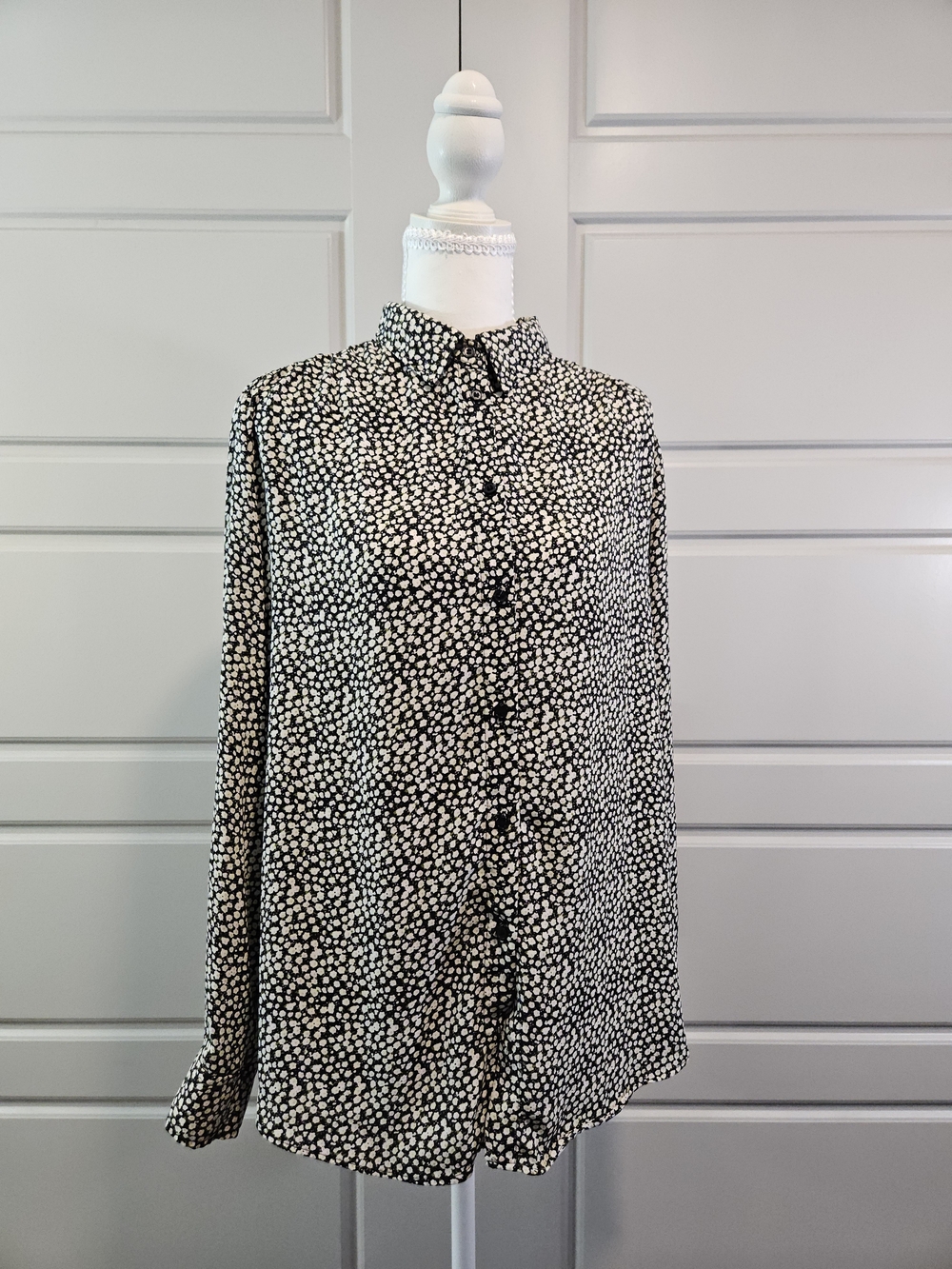 H&M Floral Button Down Top - Women's Size M